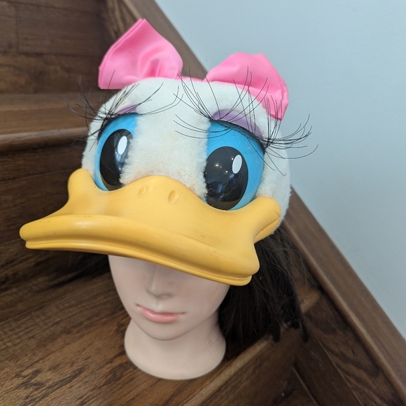 Vintage Daisy Duck snapback Disney Hat Made In the USA - Picture 1 of 10